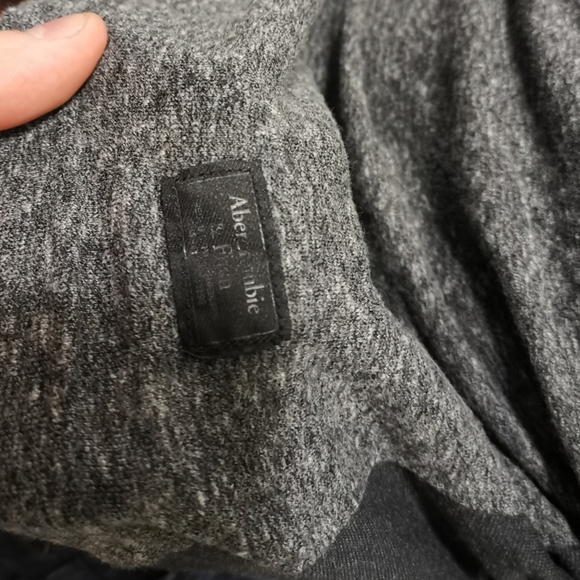 Abercrombie & Fitch Men's Active Sport Tee Grey XS - Picture 5 of 8